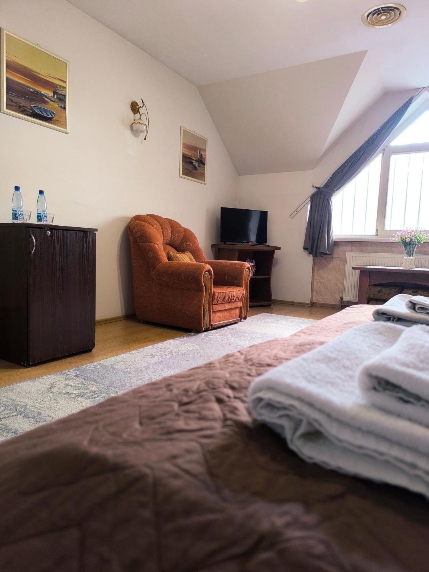 Hotel Delfin Mukacheve Room photo