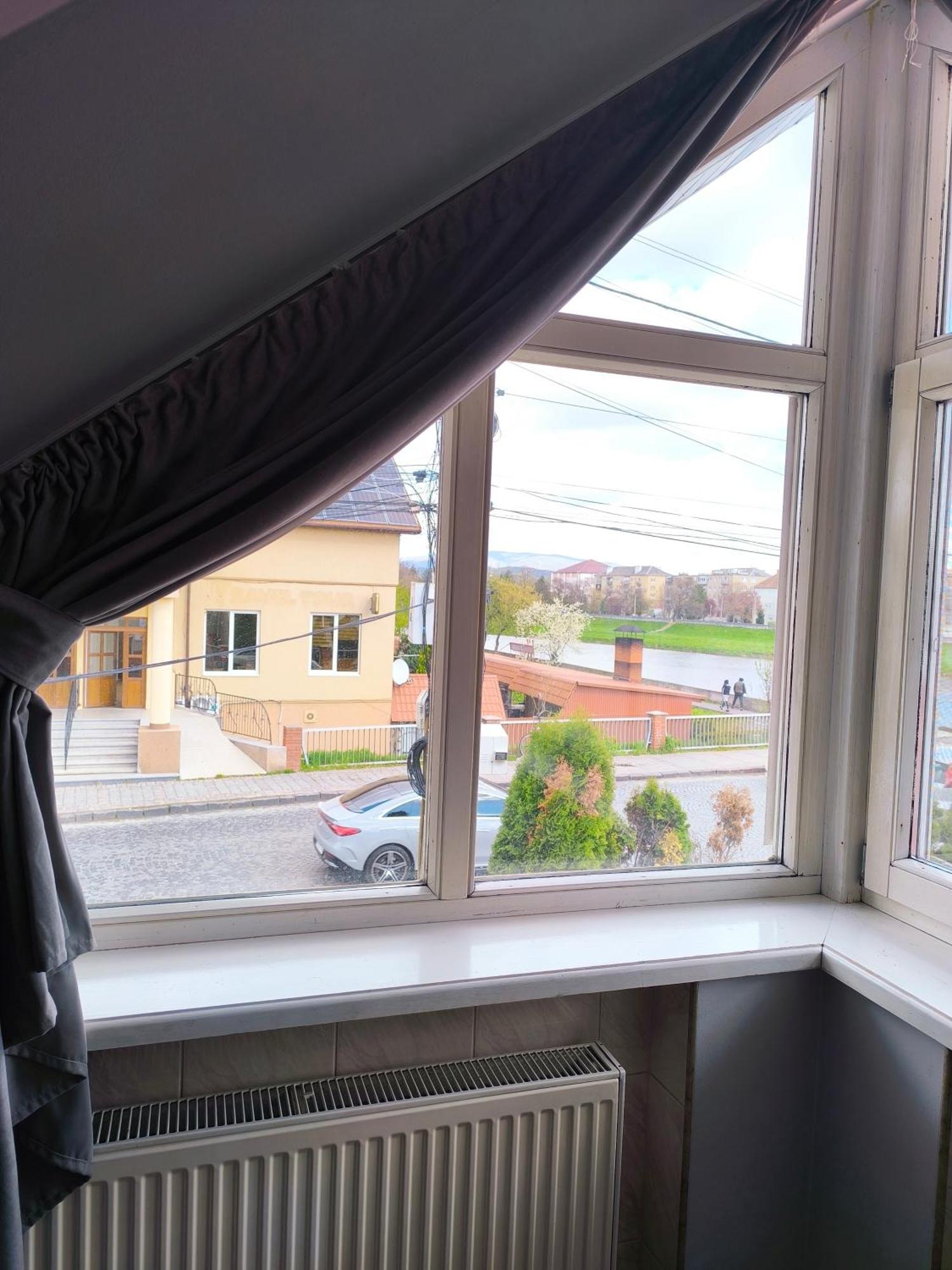 Hotel Delfin Mukacheve Room photo