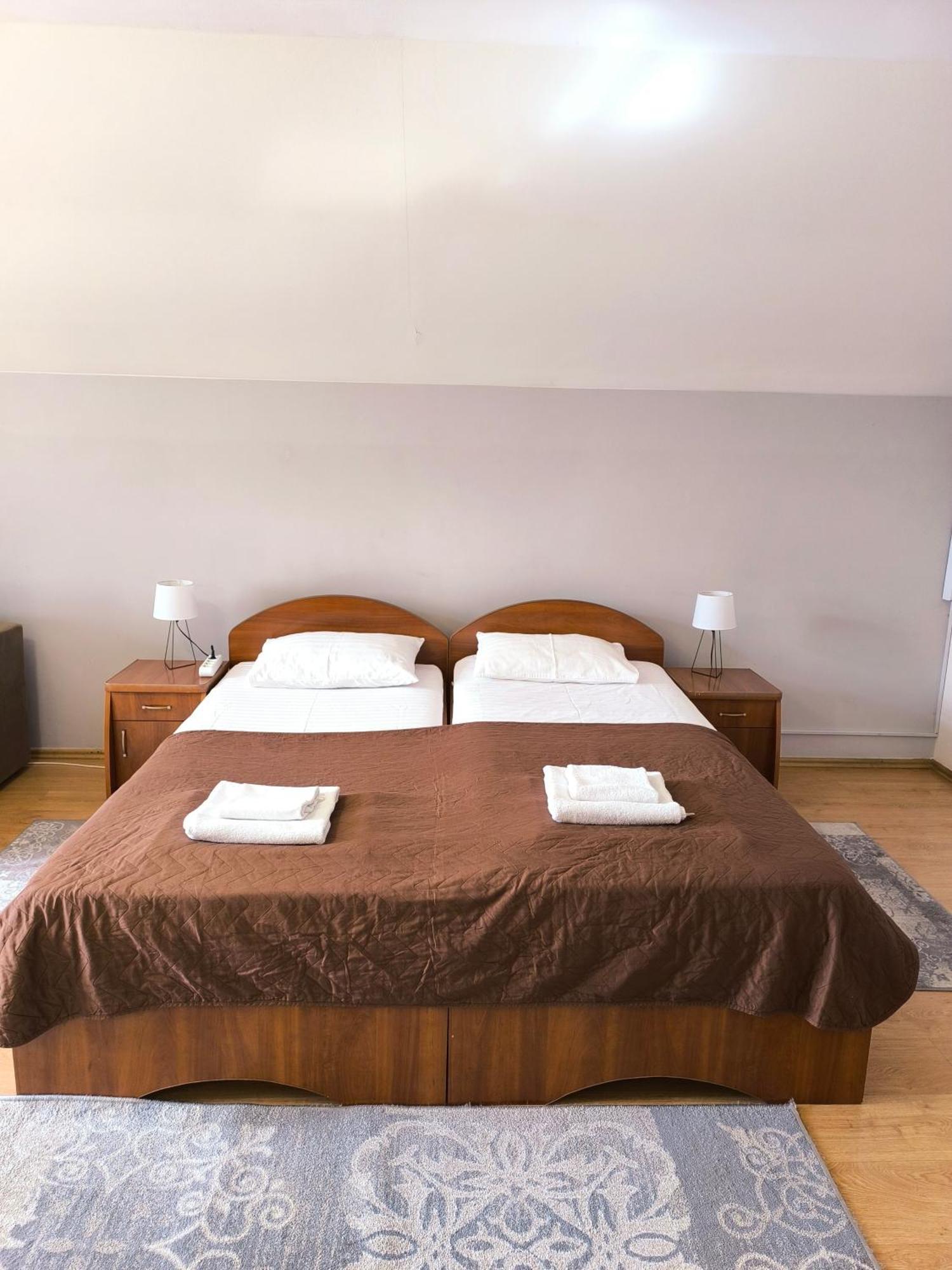 Hotel Delfin Mukacheve Room photo